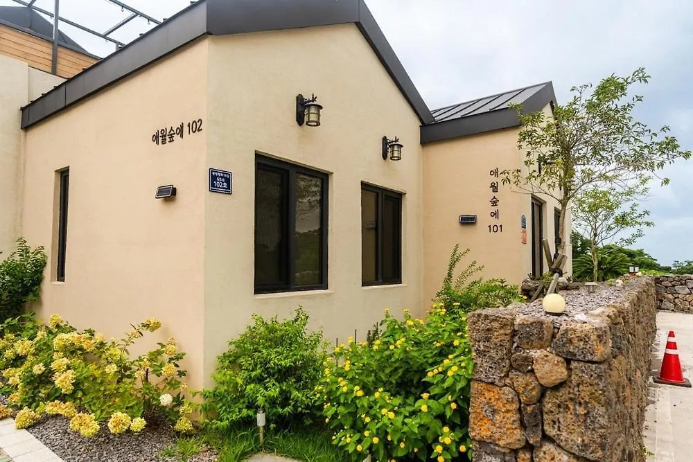 In Aewol Forest 102 Jeju Guest house
